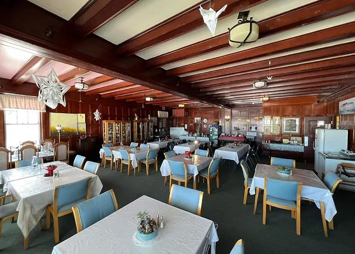 Red Rock Inn